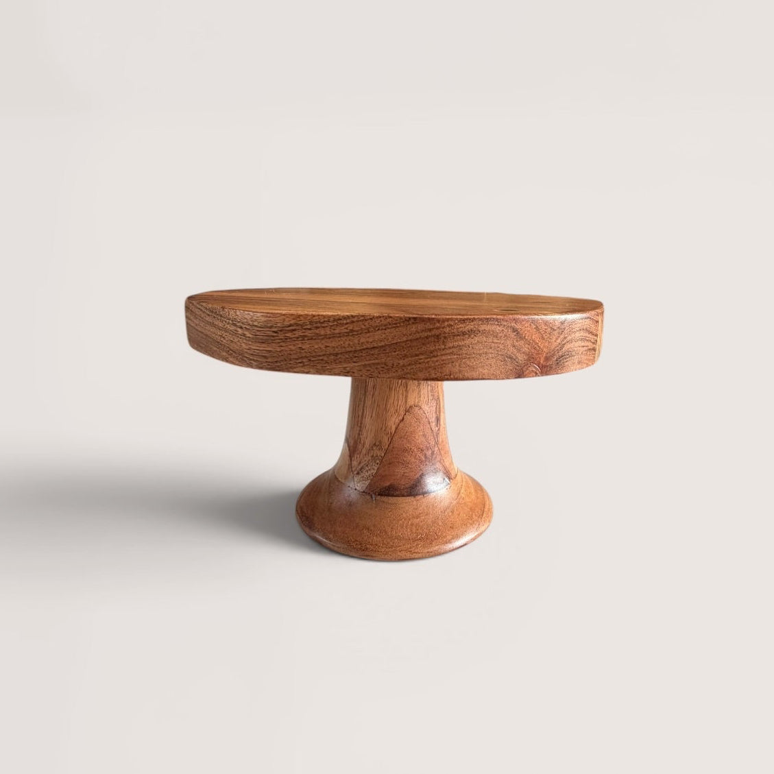 Aro Cake Stand